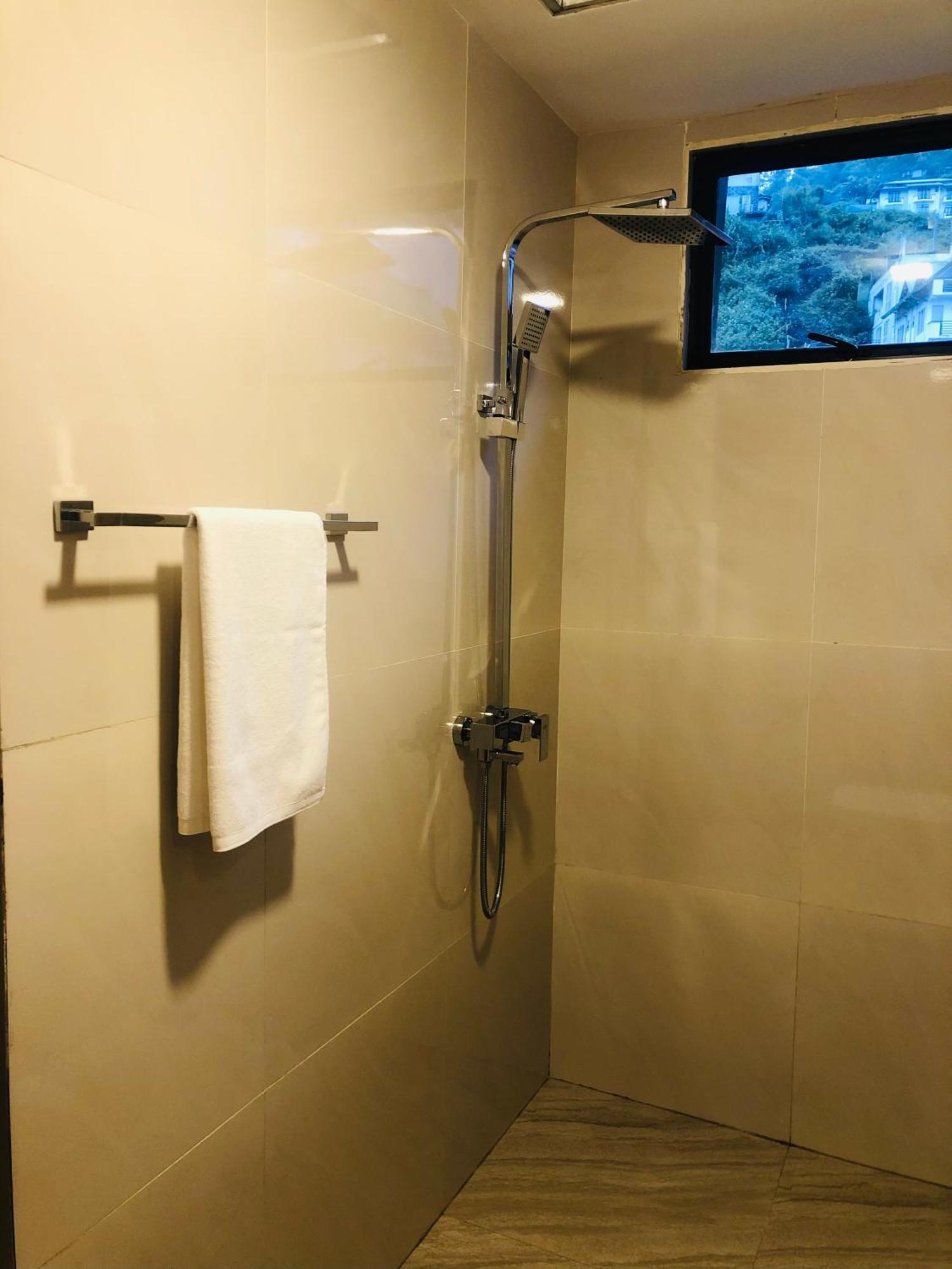 R21 Nuwara Eliya Hotel Luaran gambar