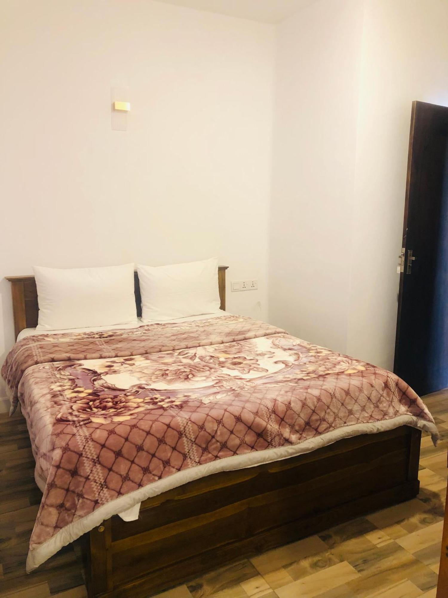 R21 Nuwara Eliya Hotel Luaran gambar